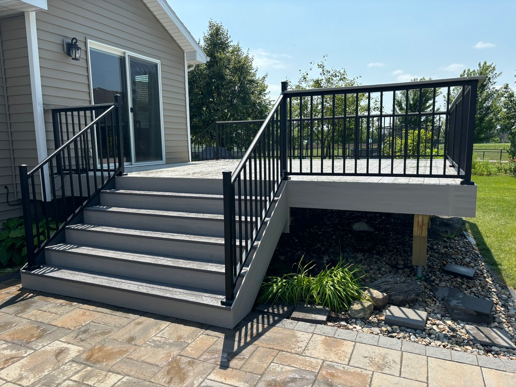 Eewest-Deck-After.webp